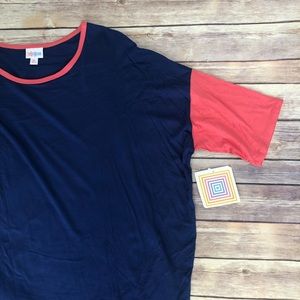 LULAROE || IRMA SHIRT